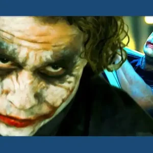 Como que o Coringa verdadeiramente conseguiu suas cicatrizes?