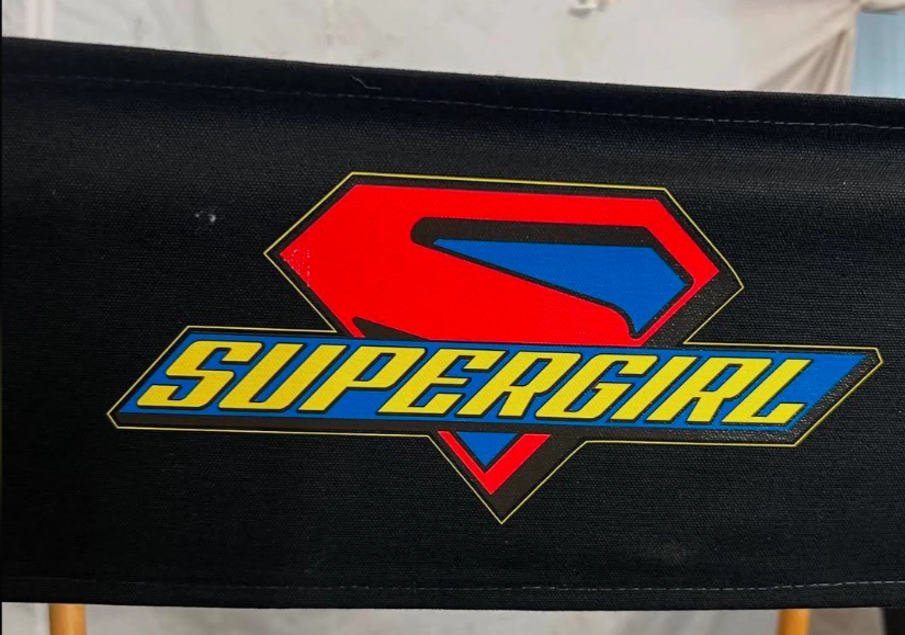 Logo especial de Supergirl