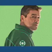 Kyle Chandler como Hal Jordan