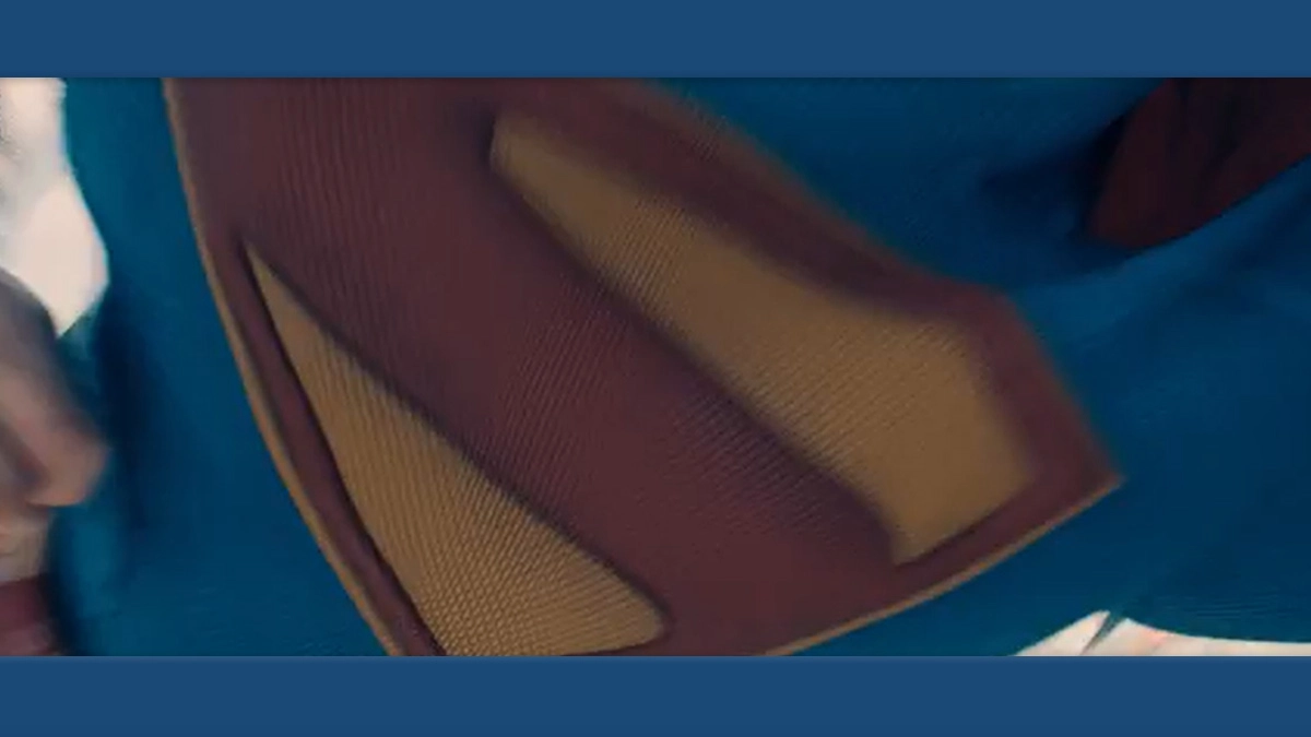 Superman ganha novo teaser