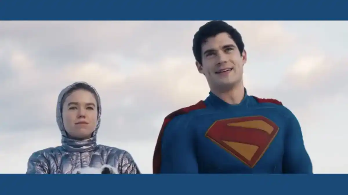 Supergirl - Kara chega à terra em 1º cena divulgada do filme e Superman a recepciona